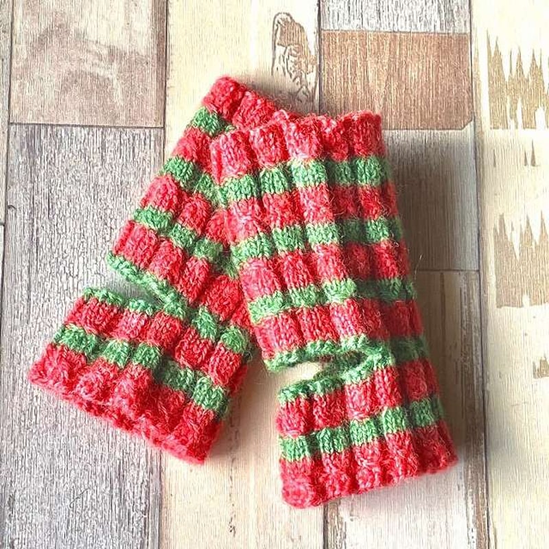 ヨガソックス☆手紡ぎ毛糸・手編み・シュリンプピンク/グリーン | 手