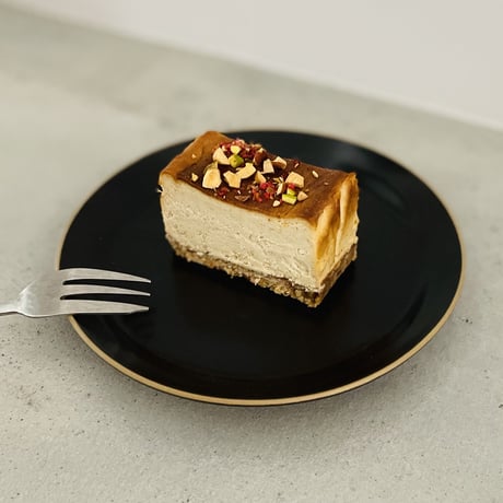 ■Classic cheesecake/クラシックチーズケーキ（パウンド型/5〜6名様分）『スパイス好き必食』カルダモンやシナモン、デーツを使用。