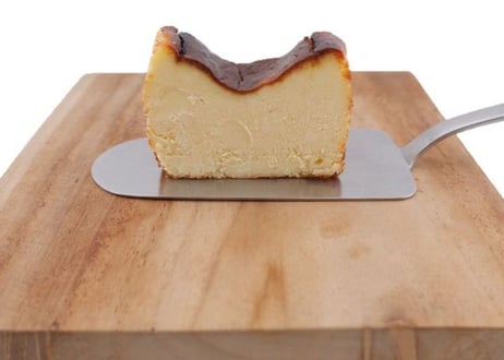 ★ RICH：BASQUE-CHEESECAKE（パウンド型5〜6名様分）
