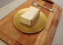 ■New York cheesecake / ニューヨークチーズケーキ（パウンド型/5〜6名様分）『しっとりさわやか』100年以上の歴史ある王道。