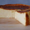 ■Basque cheesecake/バスクチーズケーキ(5号/6〜8名様分)『ゴロっとトロっと』濃厚さと焦げ目とのバランスが絶妙。
