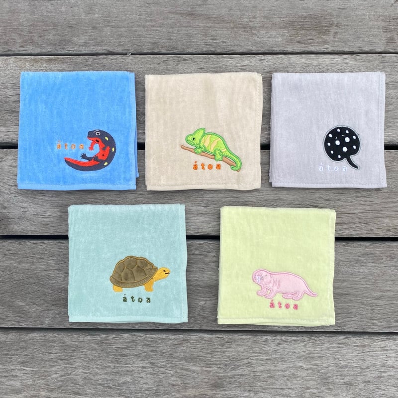 刺繍タオルハンカチ 各種 | átoa MUSEUM SHOP アトアミュージアムショップ