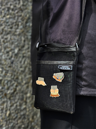 ハリネズミ　ピンバッチ ピンバッジ「ハリネズミ」 - 海福雑貨通販部