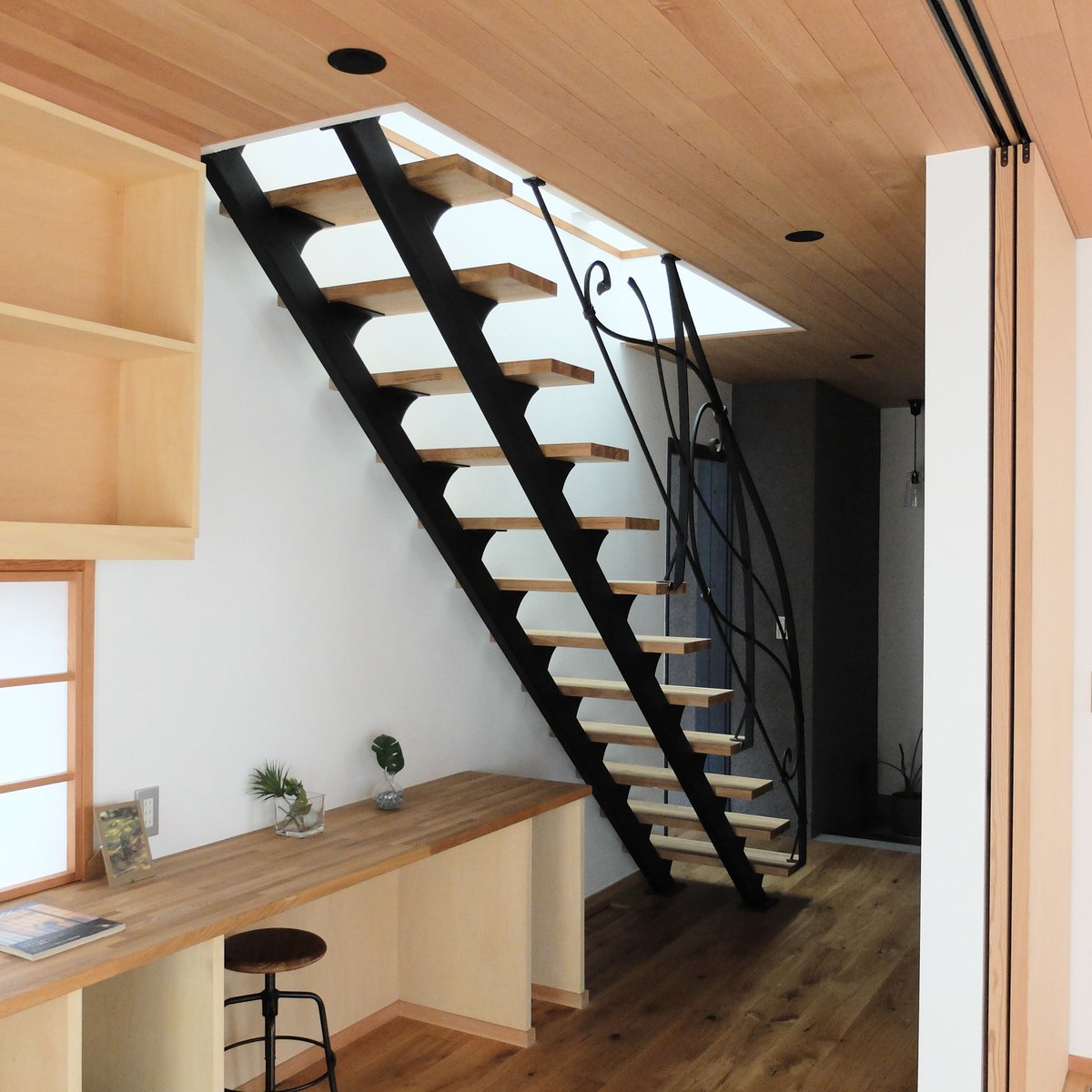 スケルトン階段 -直線-】オーダーメイド｜ストリップ階段｜シースルー