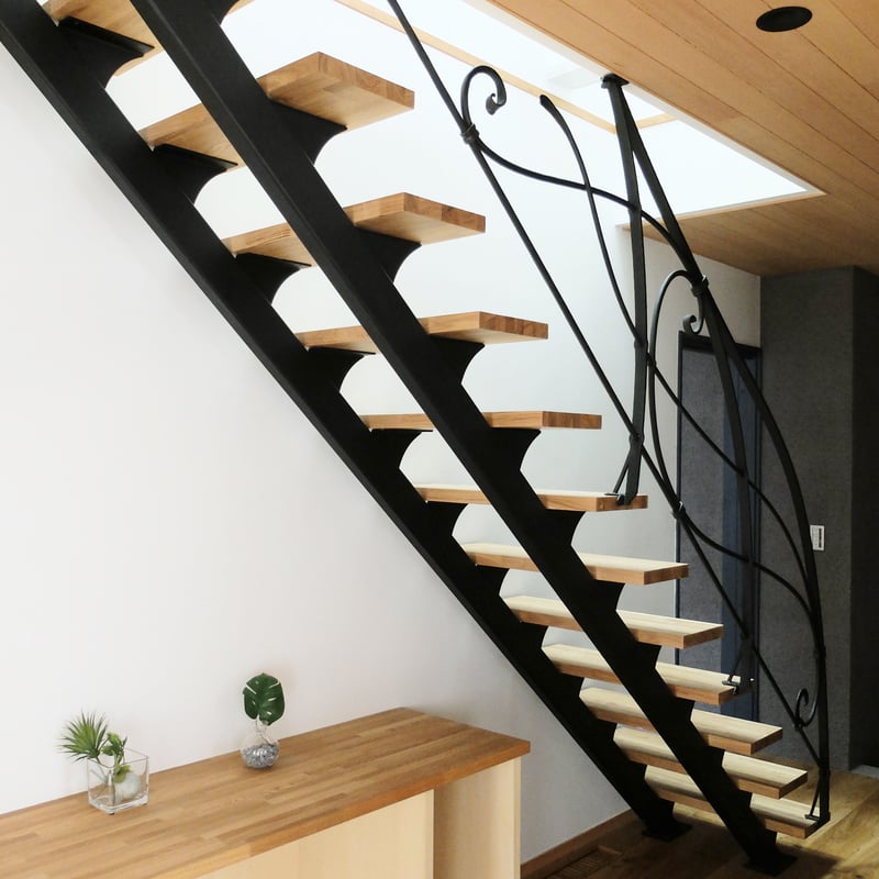 アイアン階段オーダー製作します！ スケルトン階段 鉄骨階段 おしゃれ ロフト 階段 スケルトン階段 鉄骨階段 オーダー階段 アイアン階段