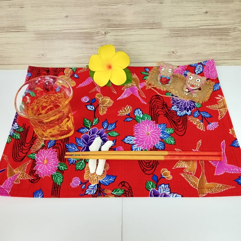 栗山工房和染紅型　ランチョンマット　４枚 栗山工房和染紅型 ランチョンマット 4枚 紅型 ランチョンマット 赤色