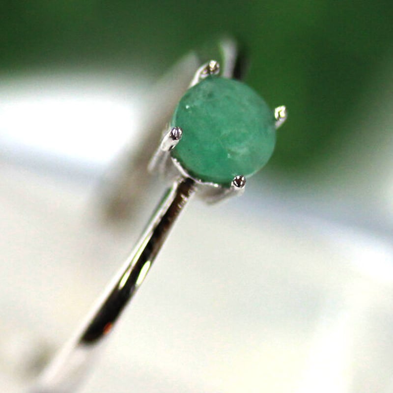 遺品整理　エメラルド風　指輪　刻印3枚目 遺品整理 エメラルド風 指輪 刻印3枚目 エポックゲート 指輪