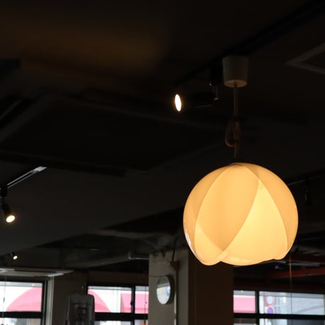 咲きかけのつぼみ