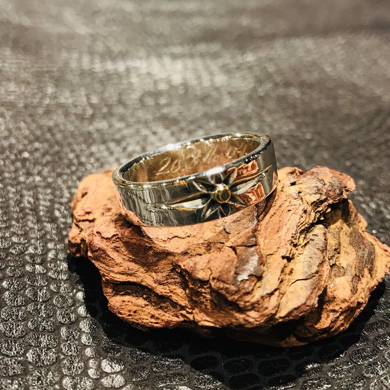 SUN RING SLIM | A BOMBER AKITA