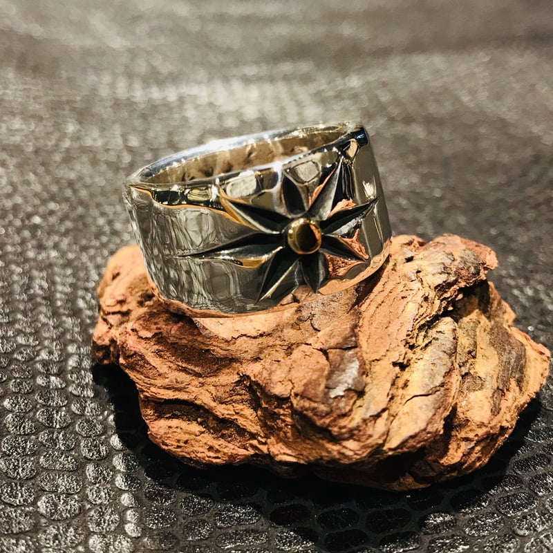 SUN RING | A BOMBER AKITA
