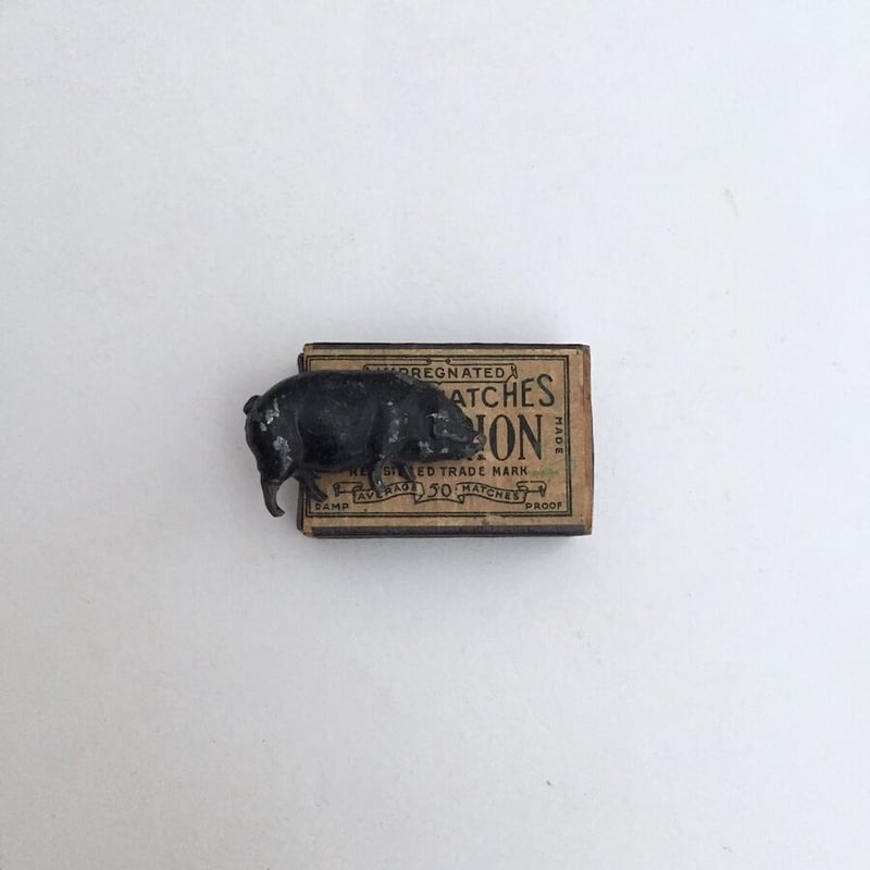 pig lead figure 鉄の黒ブタおきもの 鉄の動物おもちゃ | cocon