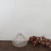 古いガラスびん /　ガラスの花瓶