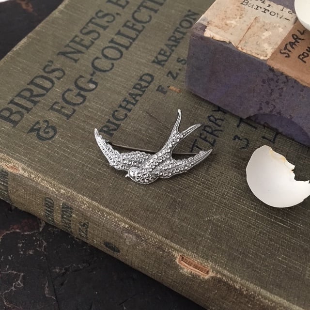 bird brooch / アンティークバードツバメブローチ | cocon