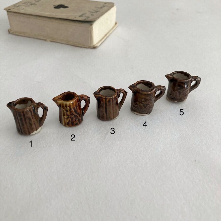 mini jug アンティークミニチュア食器 ドールハウス アンティーク