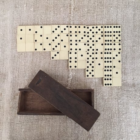 domino / アンティークドミノ