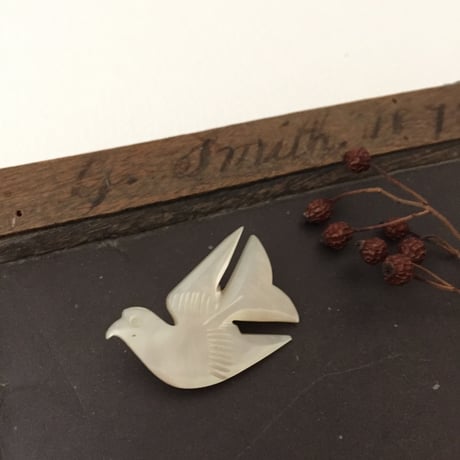 bird brooch / アンティークベツレヘムバードブローチ
