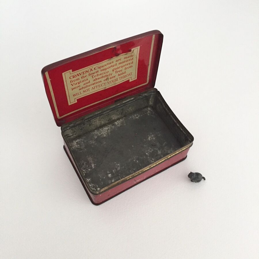 アンティーク黒猫のブリキ缶 ブラックキャットティン イギリス製