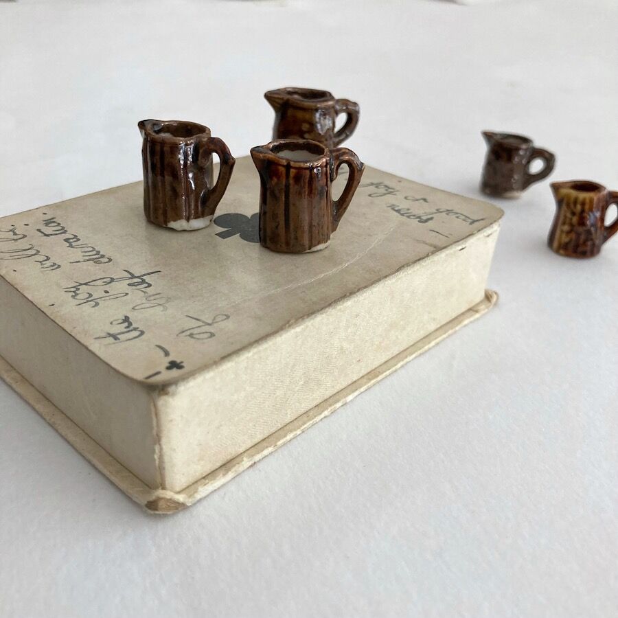 陶器　アンティーク　ミニチュア　食器 アンティーク 陶器ミニチュアティーセット 薔薇柄 ミニチュア食器