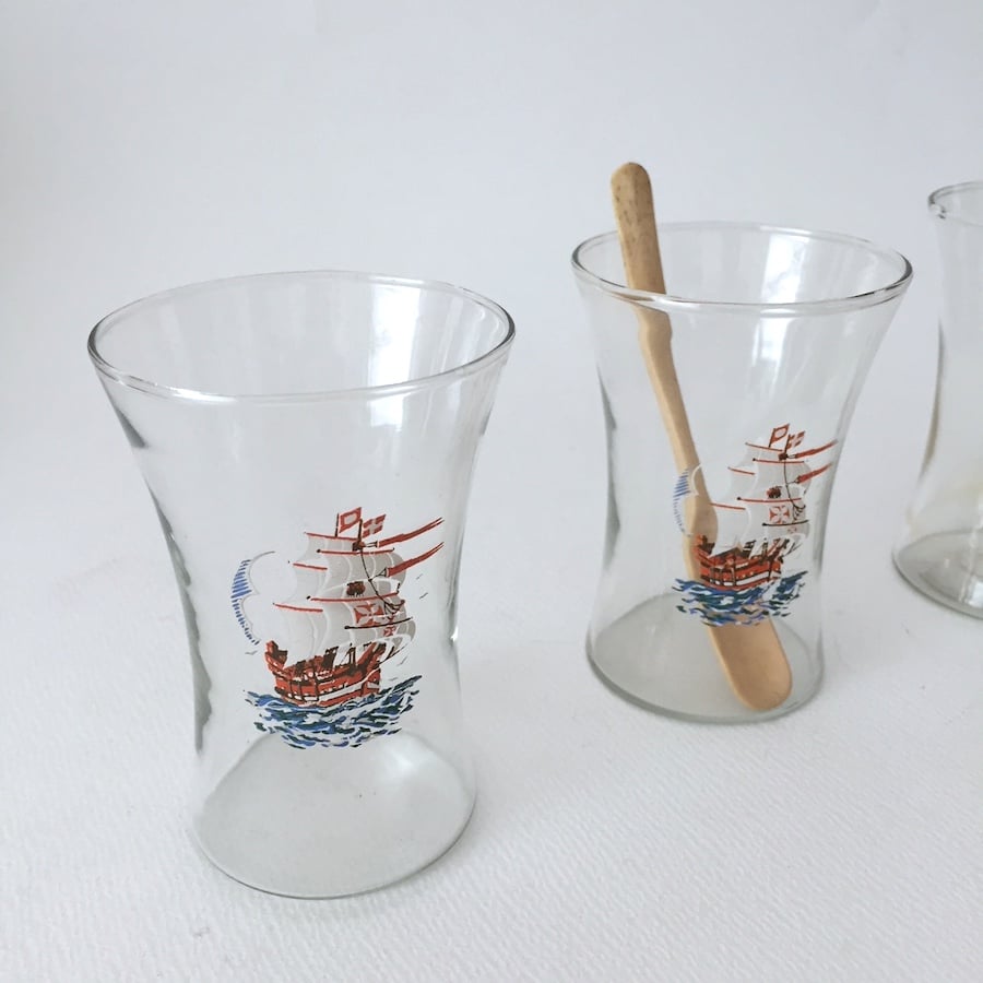 アンティークグラス フランス製1900年代の愛着湧くアンティークグラス