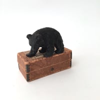 木彫りグマの置もの