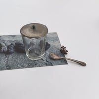 ブリキの蓋つきミニグラス　古いミニグラス