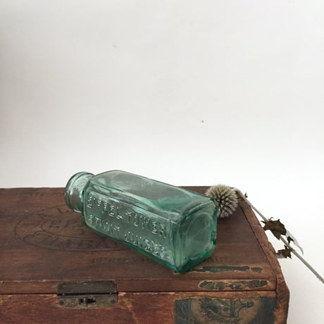 bottle / アンティークイギリスガラスボトル