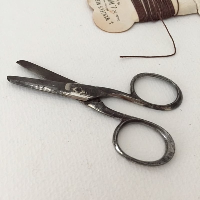 scissors / アンティークシェフィールド小さなハサミ | cocon