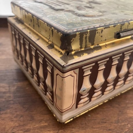 biscuit tin ヴィンテージクッキー缶　アンティーク缶