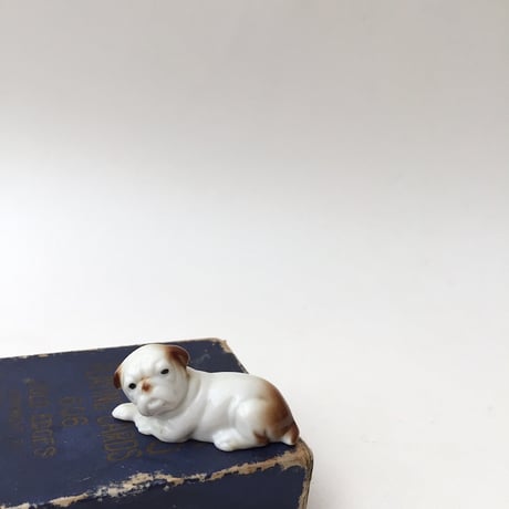 dog figure / wadeドッグフィギュリン