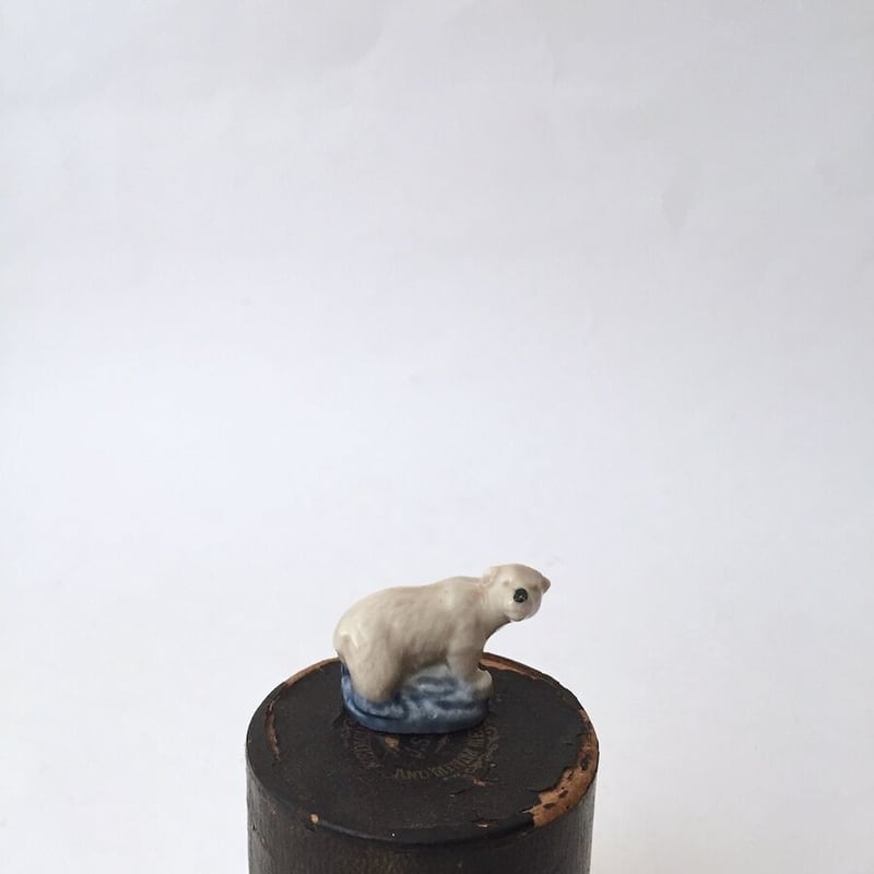 イギリス製　アンティーク熊2体 bear figure wade シロクマ イギリス アンティークくま フィギュリン