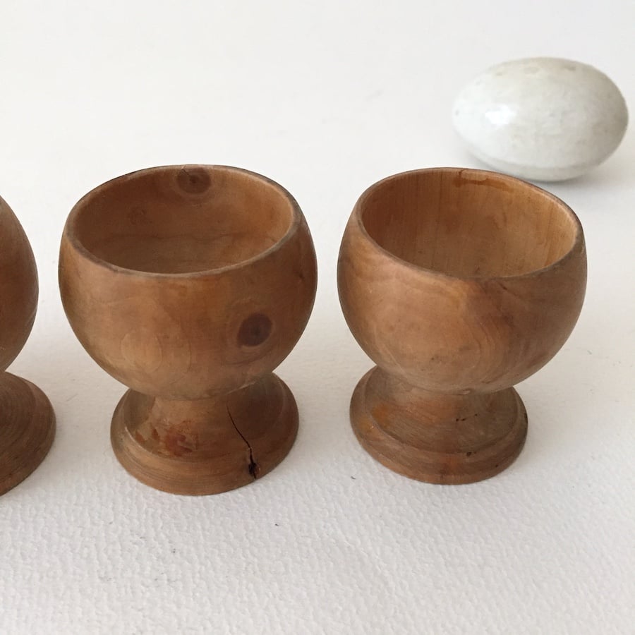 wooden egg cup / アンティークウッドエッグスタンド | cocon