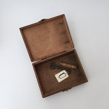 wooden box / アンティーク木箱
