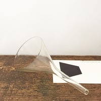吹きガラスの漏斗