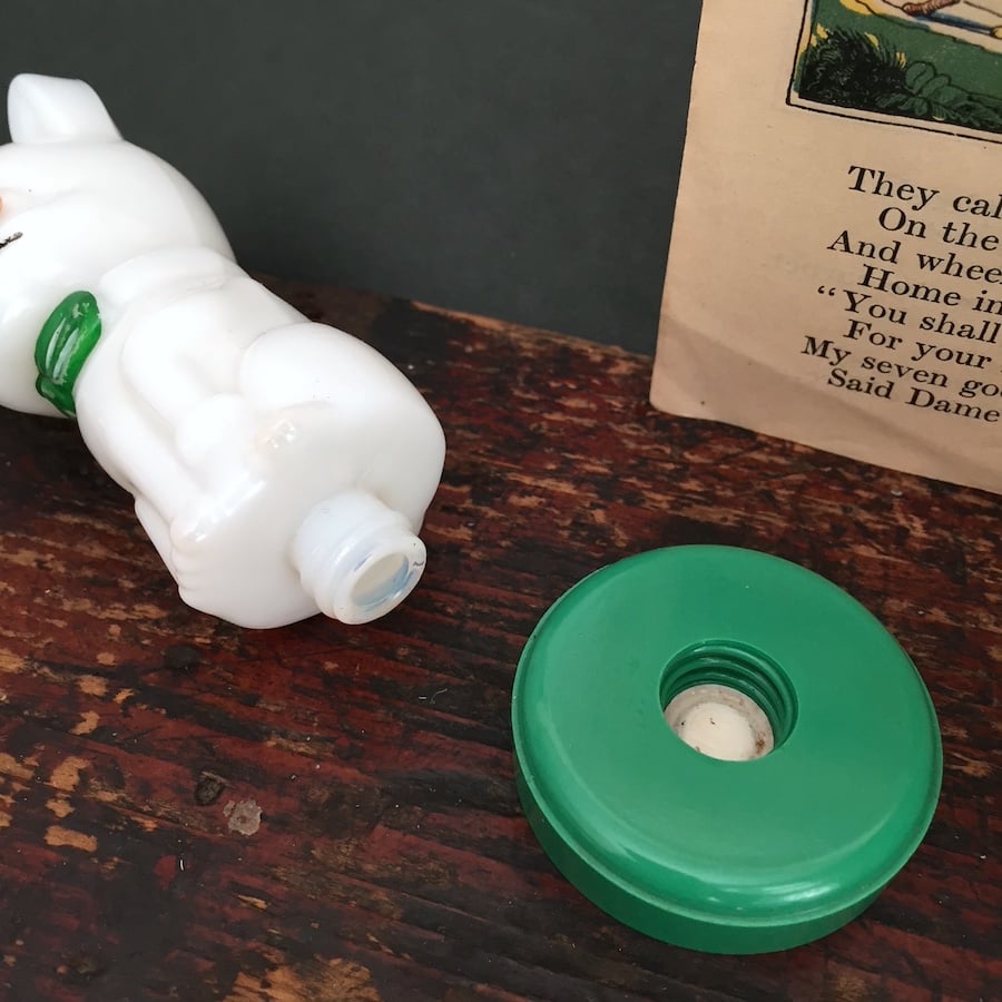 white catbottle /アンティーク白猫ガラスボトル ねこ香水びん