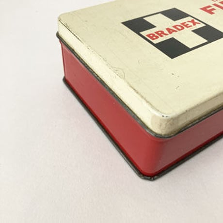 first aid kit　ヴィンテージ救急セット　ファーストエイド缶