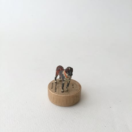 dog lead figure / 鉄の犬フィギュリン