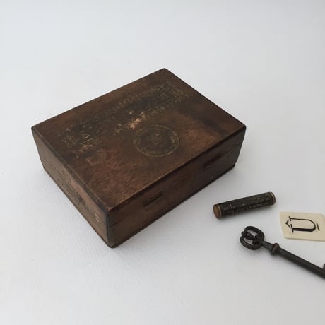 wooden box / アンティーク木箱