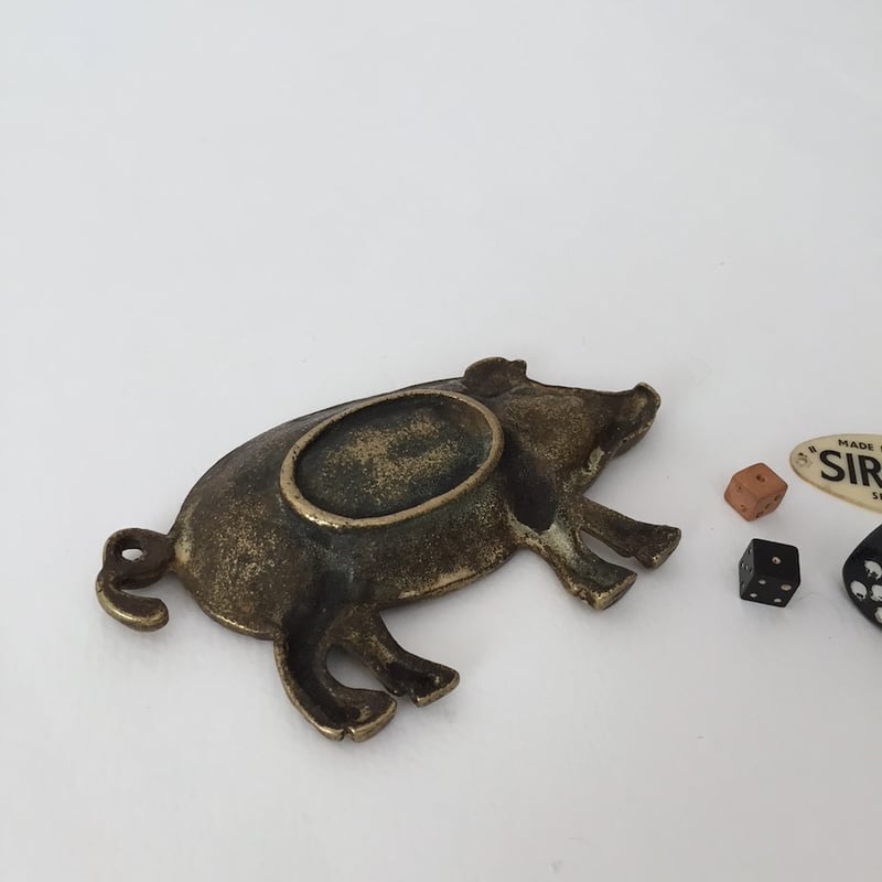 pig metal tray / 真鍮のブタのトレイ アクセサリースタンド | cocon