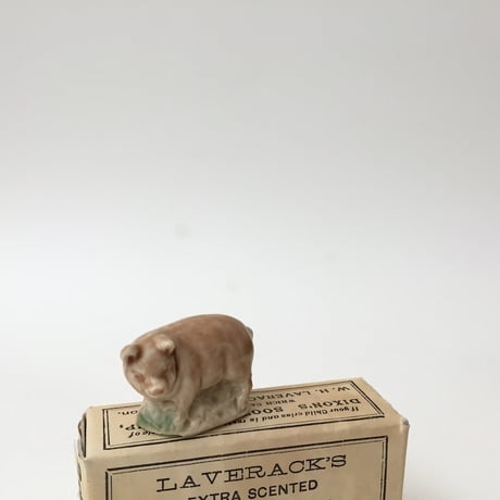 pig figure / wadeブタのフィギュリン