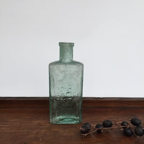 bottle / アンティークイギリスガラス薬品ボトル