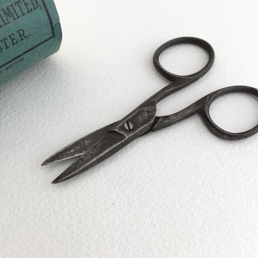 scissors / アンティークハサミ イギリスのはさみ | cocon