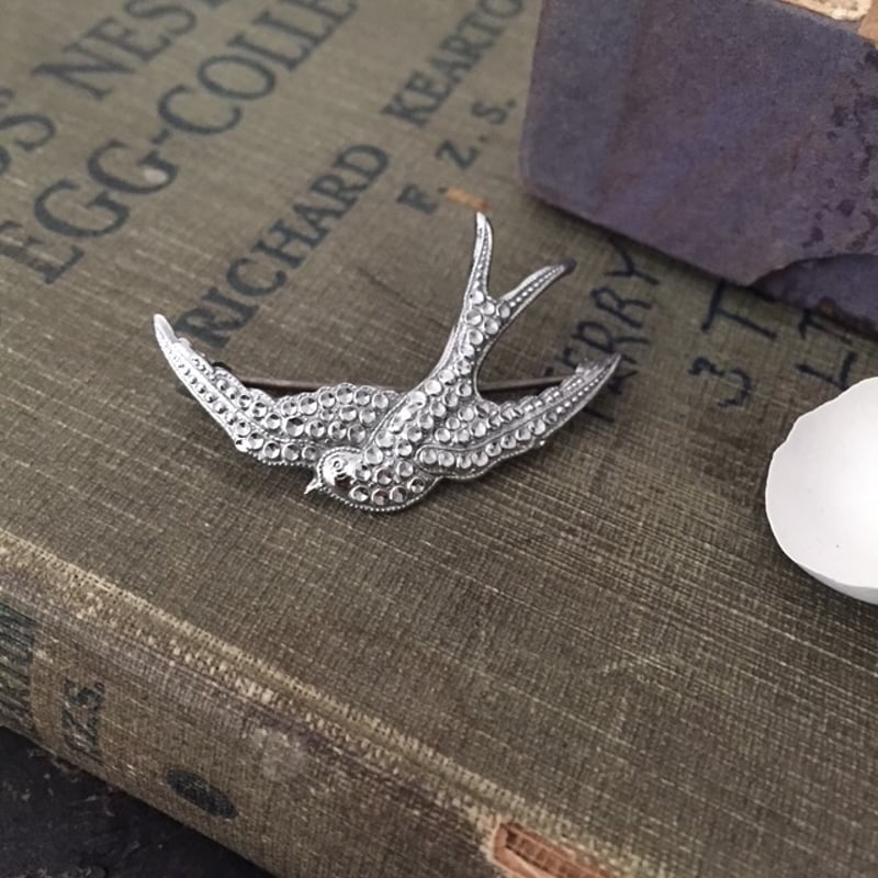 bird brooch / アンティークバードツバメブローチ | cocon