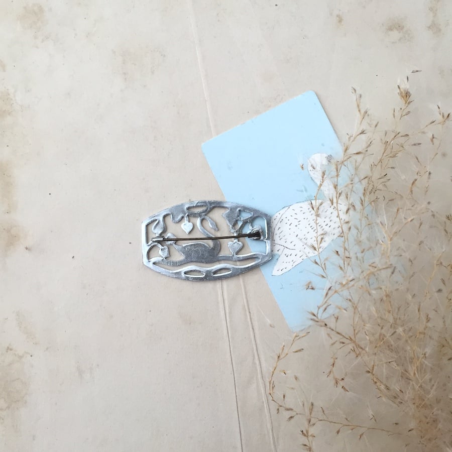 swan brooch / アンティークスワンブローチ | cocon