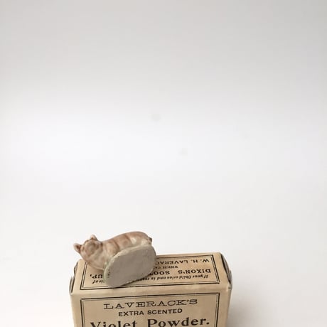 pig figure / wadeブタのフィギュリン