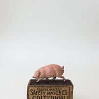 pig lead figure / アンティーク鉄の豚の置きもの