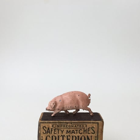 pig lead figure / アンティーク鉄の豚の置きもの