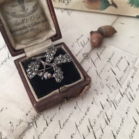 acorn brooch / アンティークシルバードングリブローチ