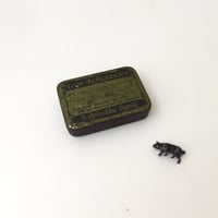 A Relliable tonic tin / アンティークイギリスティン缶