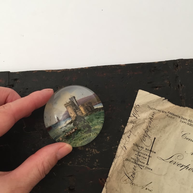 Paper weight / ガラスのペーパーウェイト | cocon