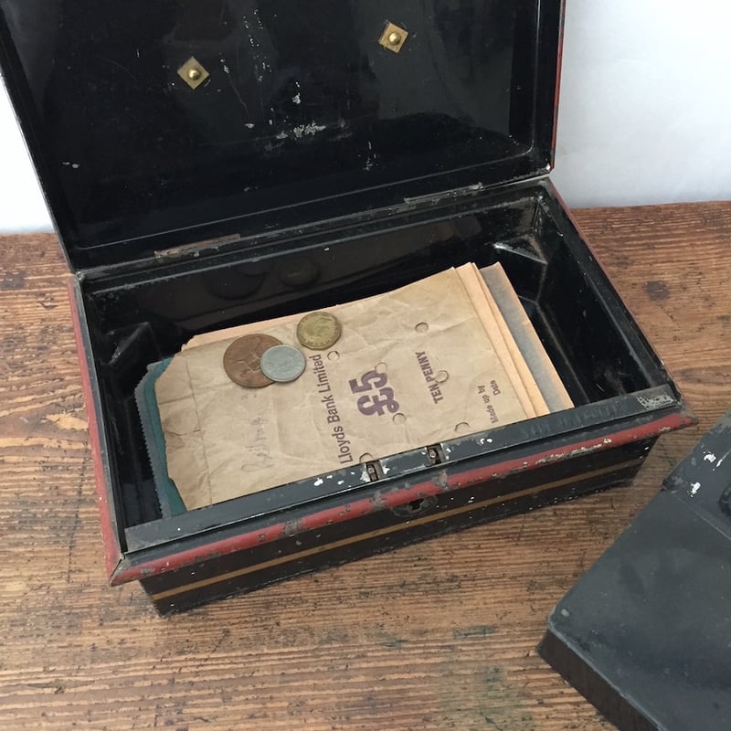 cash box / アンティークメタルキャッシュボックス | cocon